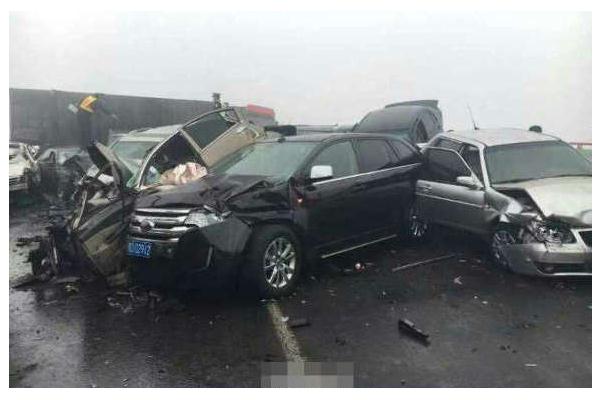 黑龙江海伦交通事故图片